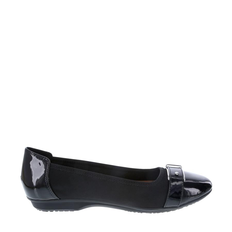Payless Comfort Plus by Predictions Women's Corey Flat
