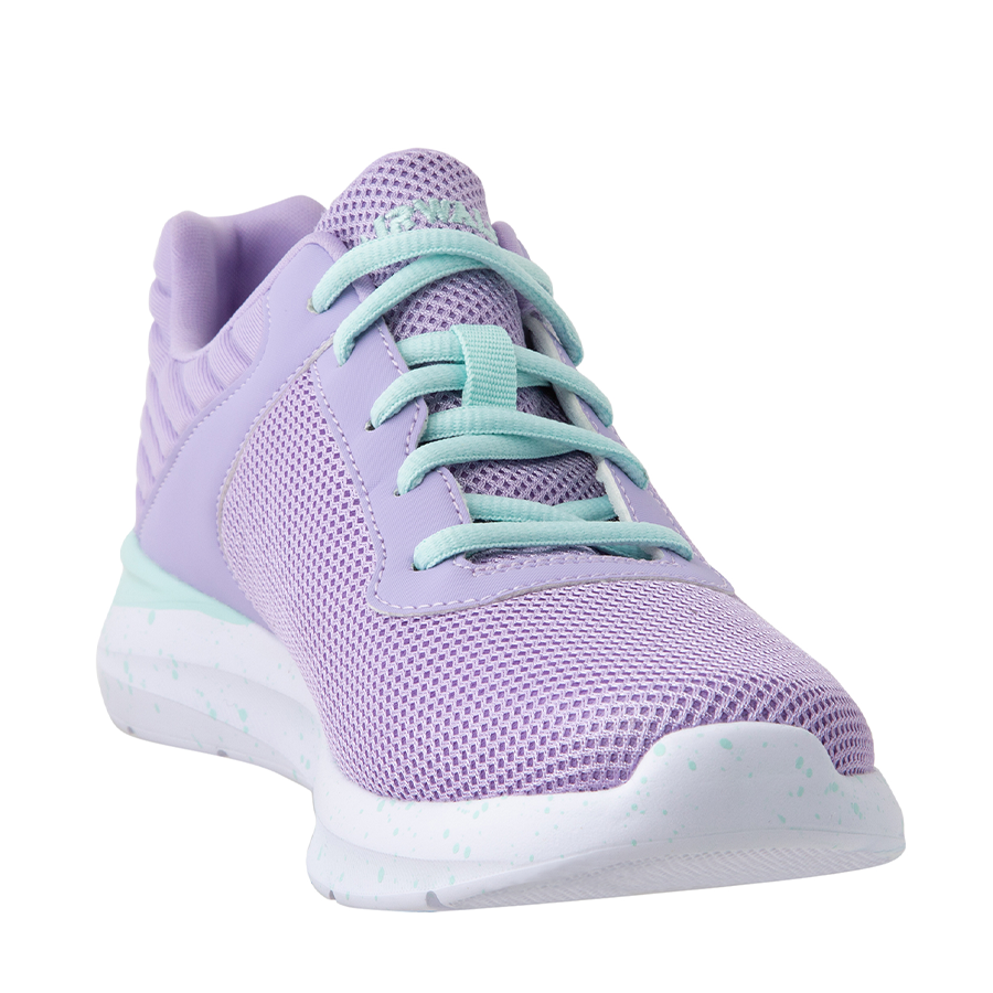 Does payless best sale sell skechers