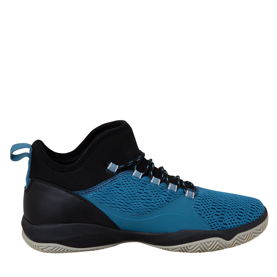 Basketball sale shoes payless